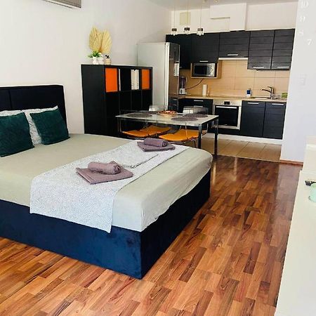 Corvin Boutique Apartment Parking In The Plaza Budapešť Exteriér fotografie