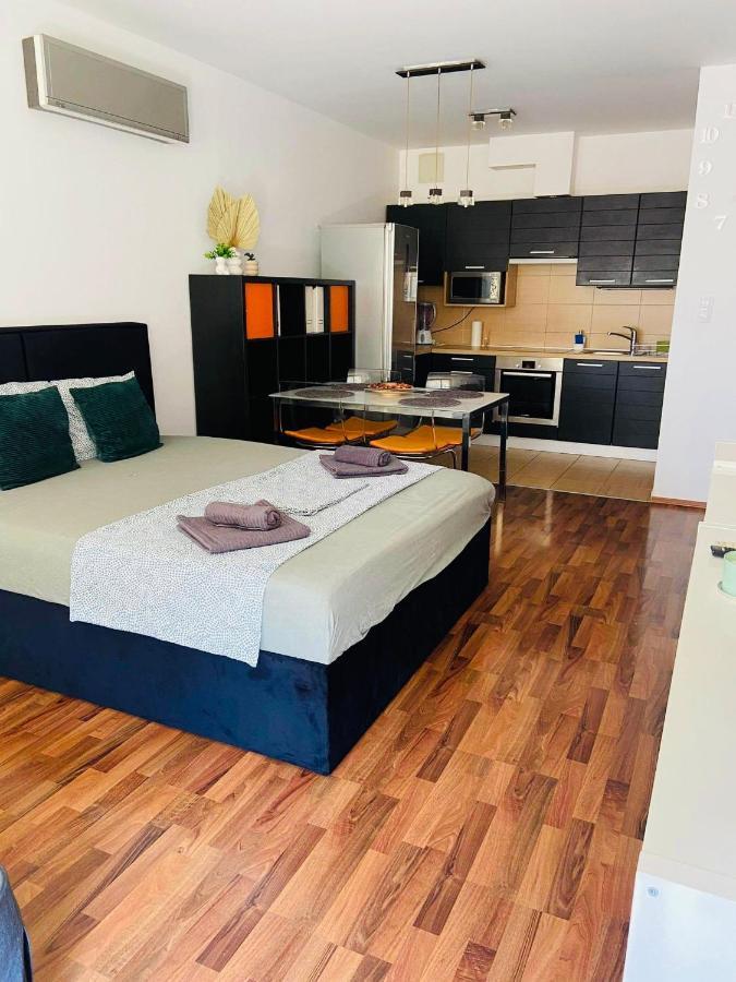 Corvin Boutique Apartment Parking In The Plaza Budapešť Exteriér fotografie